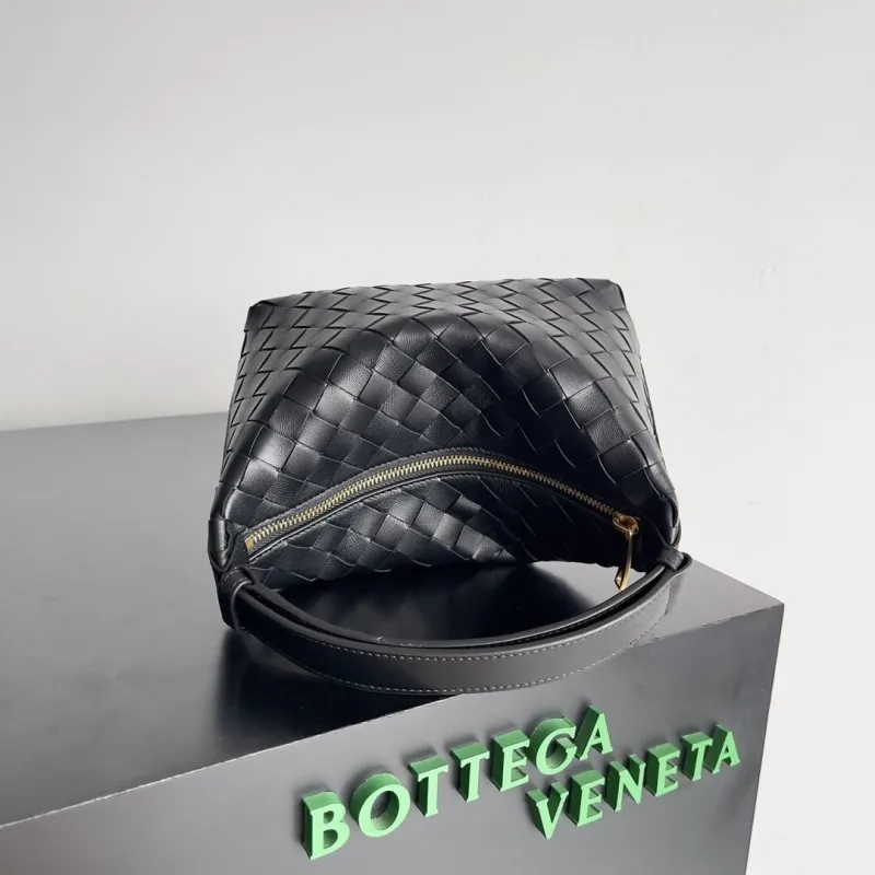 Alternative view of BV Top Handle Bags-146
