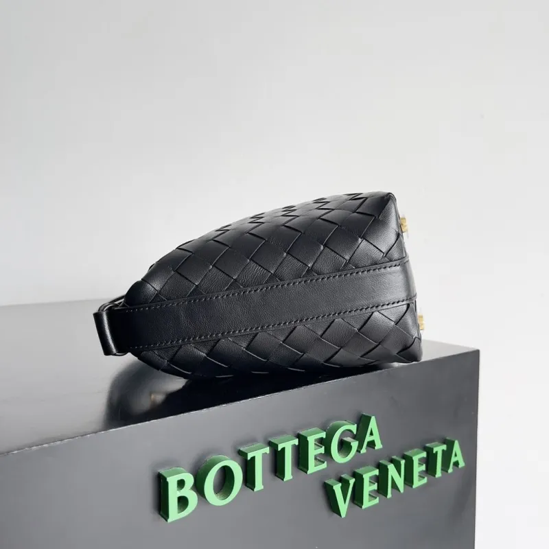 Bottega Veneta Black Intreccio Top Handle Bag 146 - Image 3
