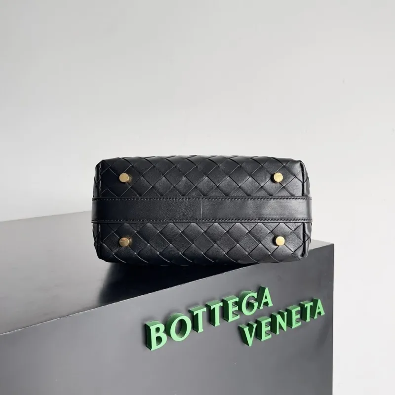 Bottega Veneta Black Intreccio Top Handle Bag 146 - Image 4