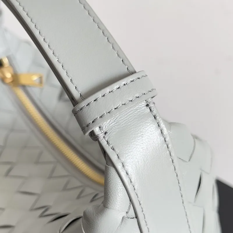 Bottega Veneta Light Gray Intrecciato Top Handle Bag 147 - Image 5