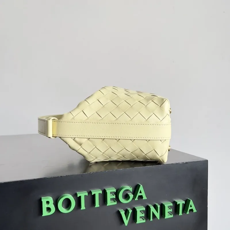 Alternative view of BV Top Handle Bags-149