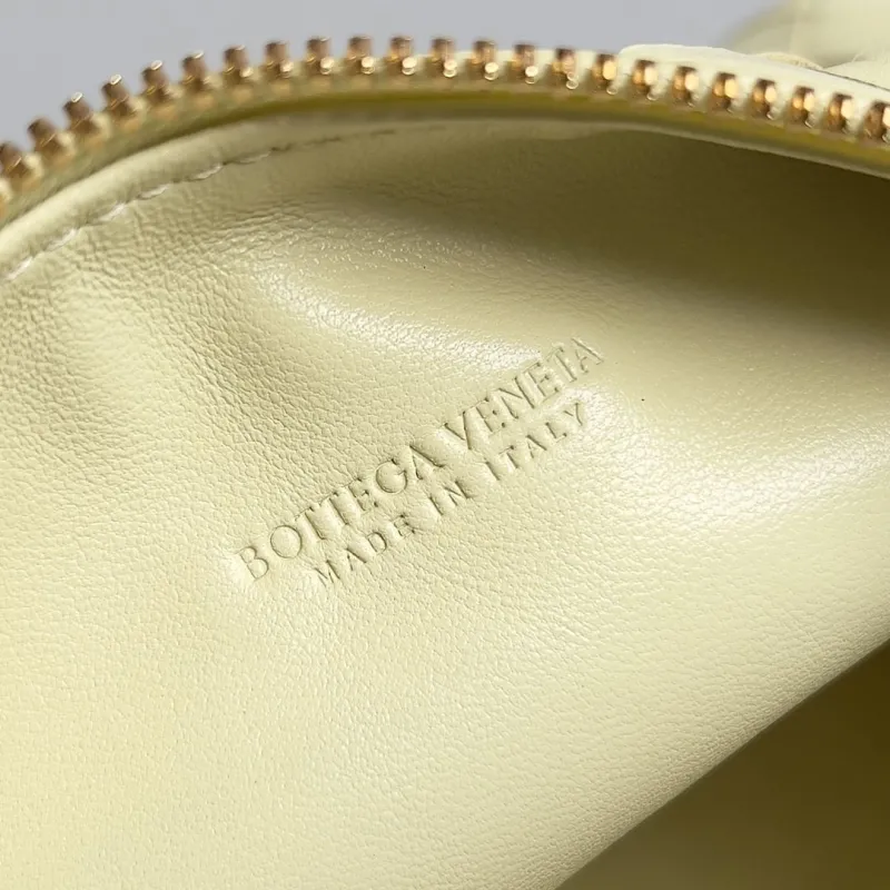Bottega Veneta Pale Yellow Top Handle Bag - Image 7