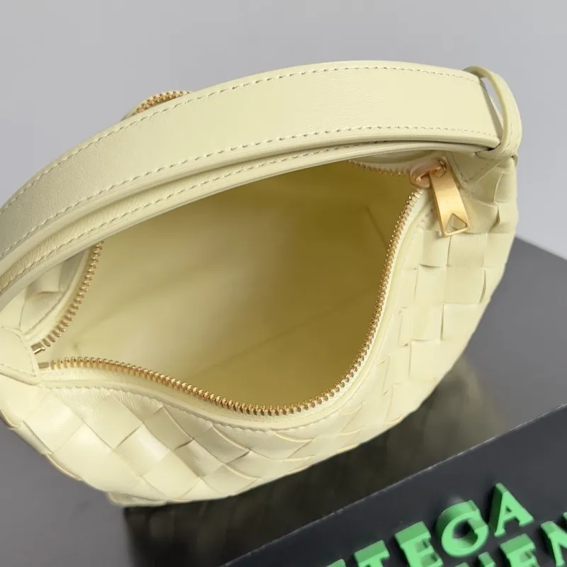 Bottega Veneta Pale Yellow Top Handle Bag - Image 9