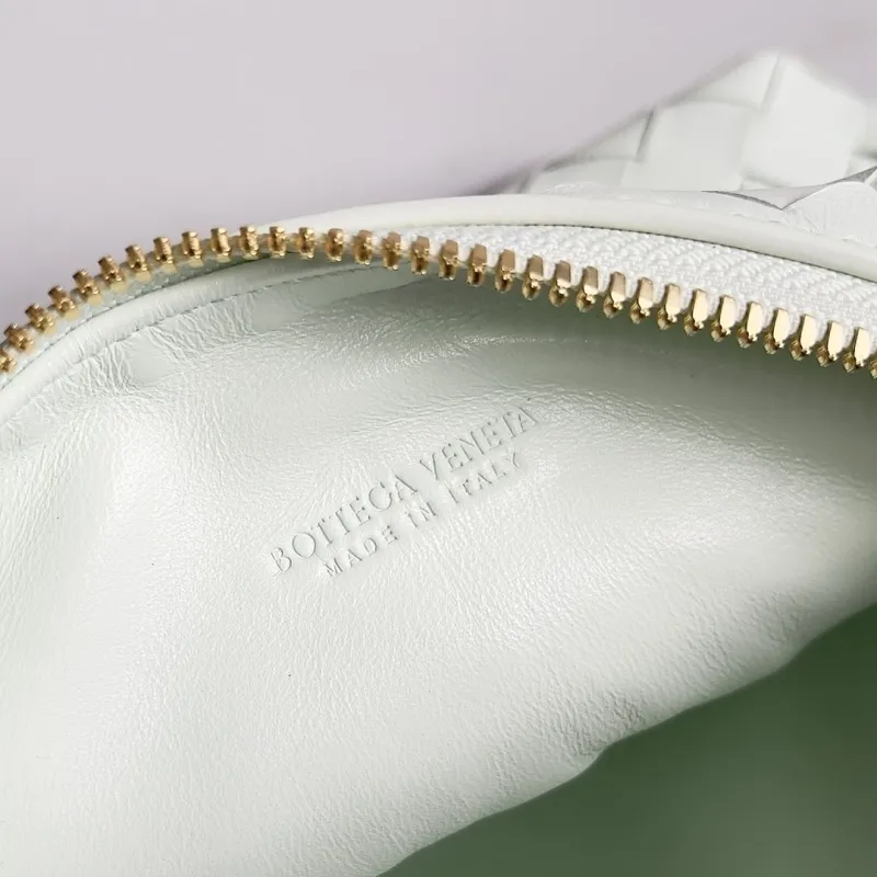 Bottega Veneta Light Mint Intreccio Top Handle Bag - Image 7