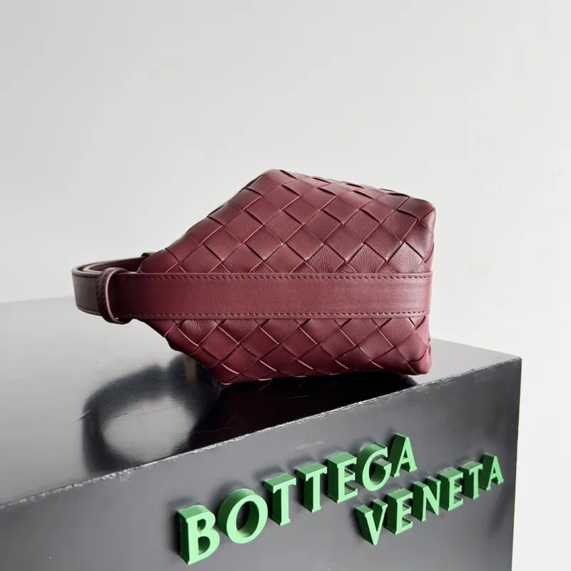 Alternative view of BV Top Handle Bags-156