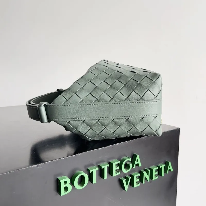 Alternative view of BV Top Handle Bags-157