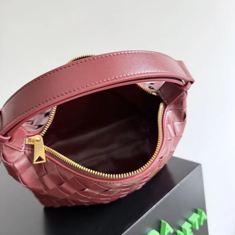 Bottega Veneta Burgundy Top Handle Bag 165 - Image 9