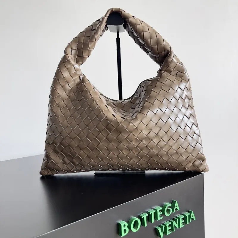 Bottega Veneta Taupe Intrecciato Leather Hobo Bag 168