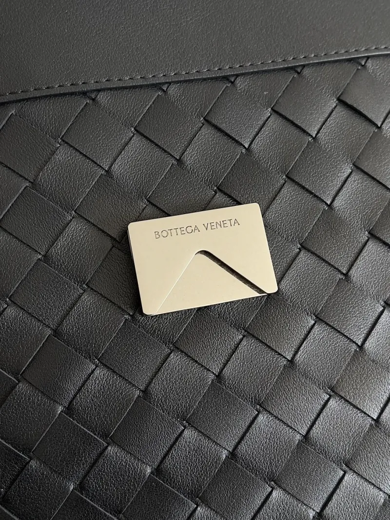 Bottega Veneta Black Shoulder Bag 176 - Image 7