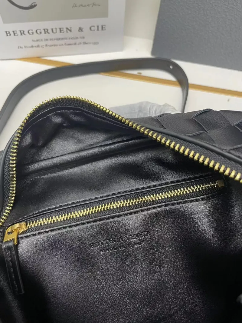 BV Black Woven Top Handle Crossbody Bag S07002 Size 17.5*23.5*9 - Image 9