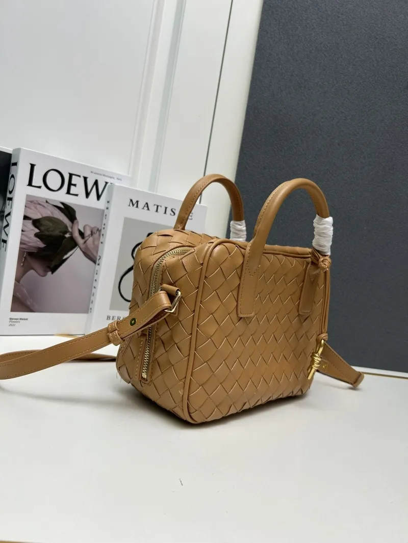 Bottega Veneta Tan Top Handle Crossbody Bag S07002 - Image 4
