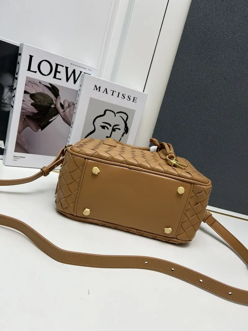 Bottega Veneta Tan Top Handle Crossbody Bag S07002 - Image 5