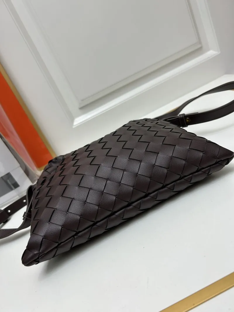 BV Dark Brown Woven Top Handle Crossbody Bag S07872 - Image 7