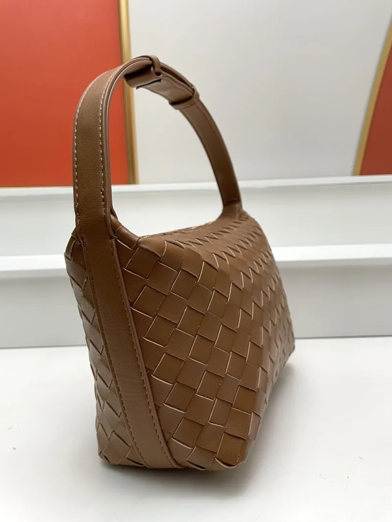 BV Brown Woven Top Handle Bag S01901 - Image 4