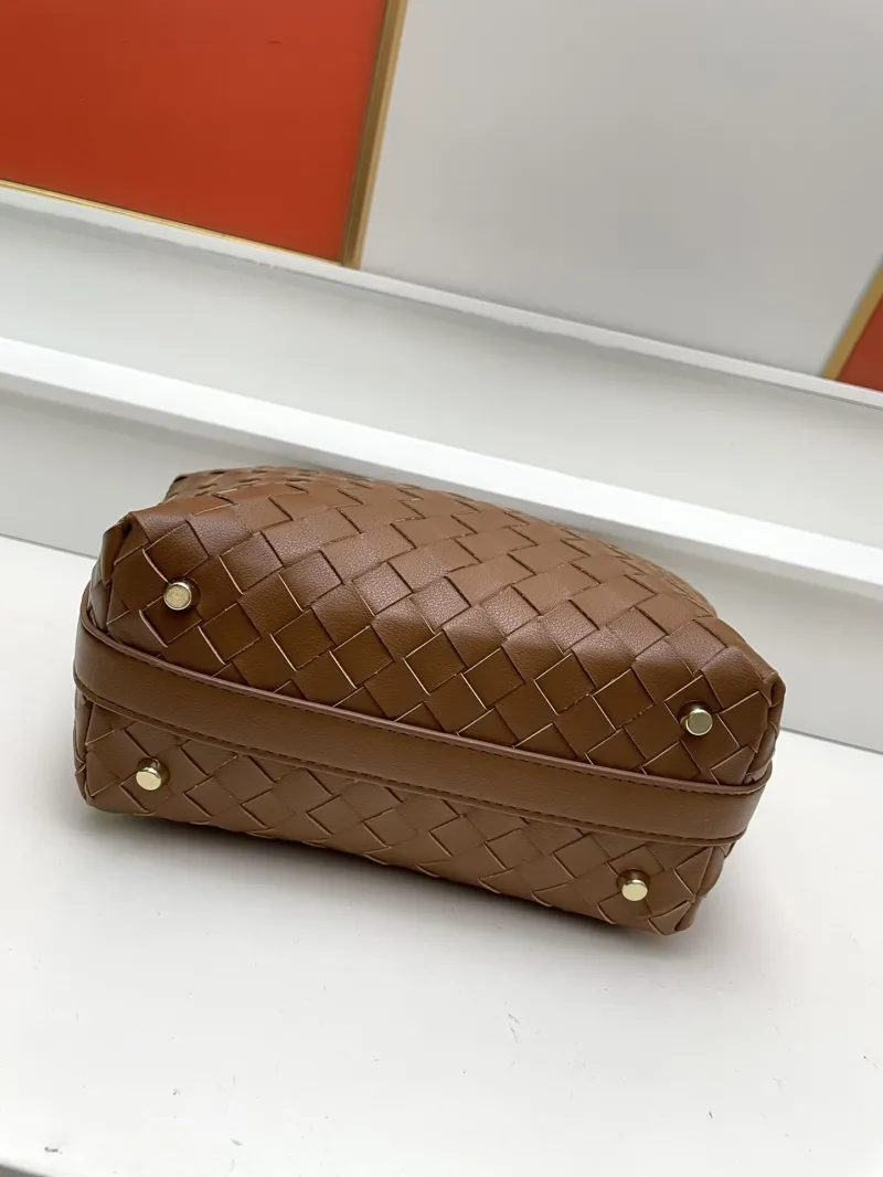 BV Brown Woven Top Handle Bag S01901 - Image 7