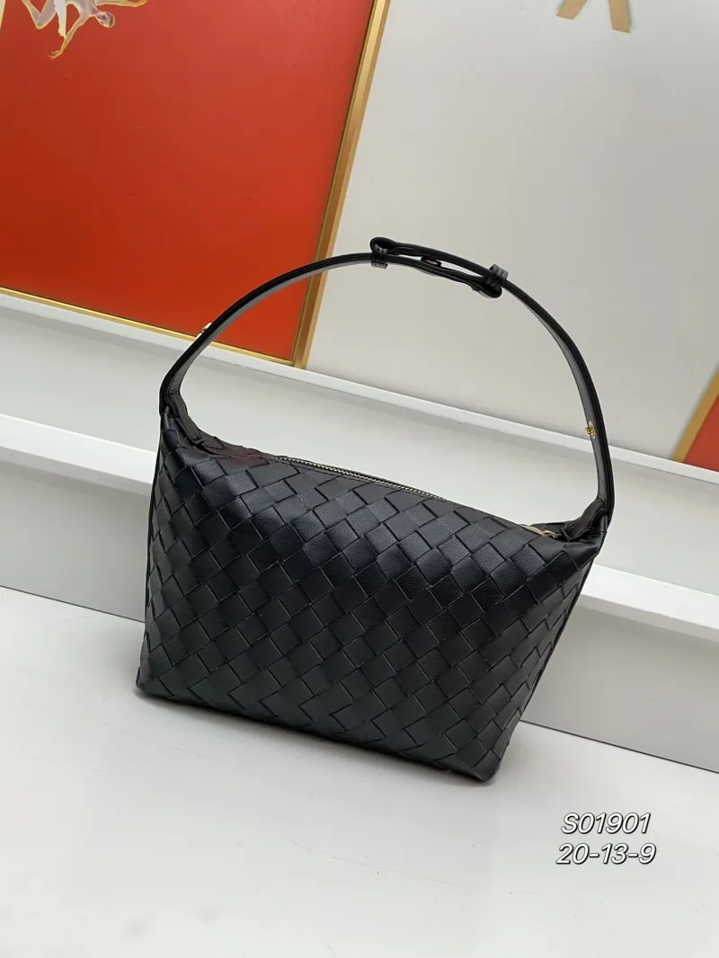 Black BV Woven Top Handle Bag S01901
