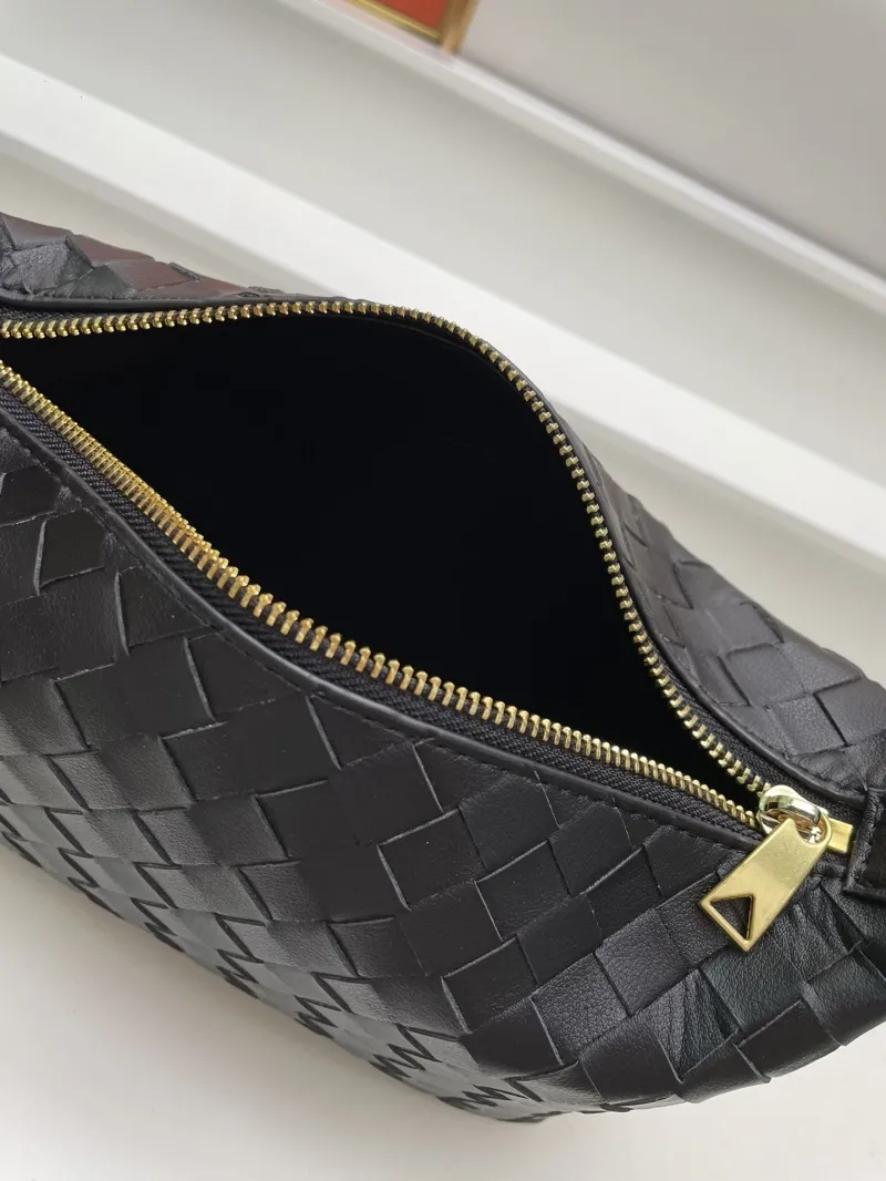 Black BV Woven Top Handle Bag S01901 - Image 7