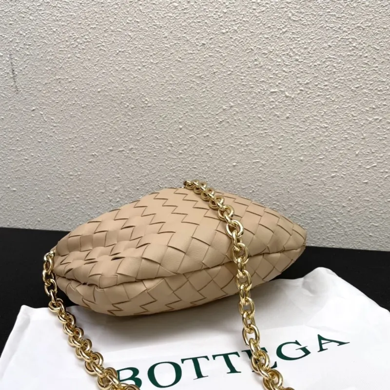 Bottega Veneta Beige Woven Top Handle Bag S03055 - Image 7