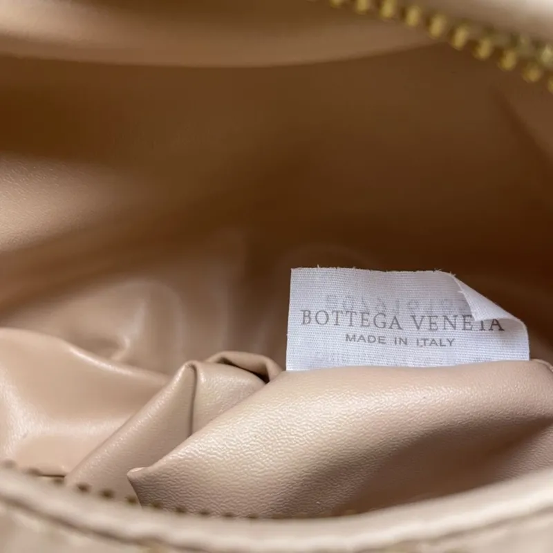 Bottega Veneta Beige Woven Top Handle Bag S03055 - Image 9