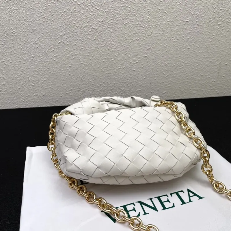Bottega Veneta White Woven Top Handle Bag S03055 - Image 7