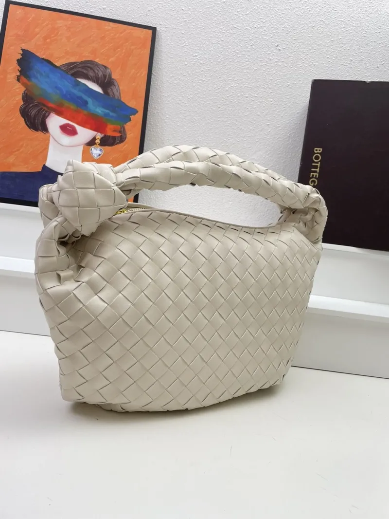 Bottega Veneta Beige Woven Top Handle Bag S03055 36cm - Image 3