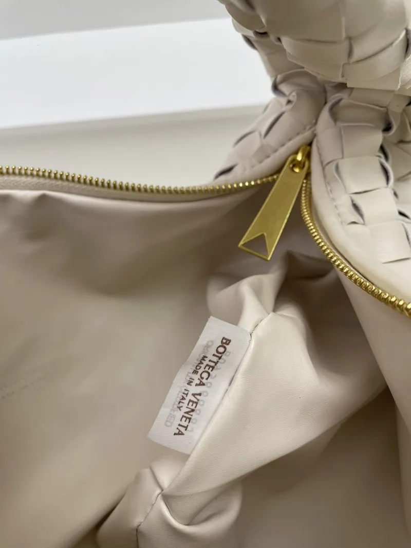 Bottega Veneta Beige Woven Top Handle Bag S03055 36cm - Image 9
