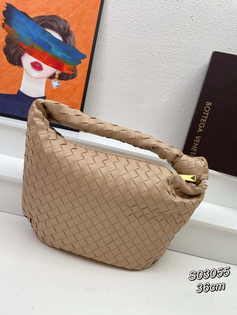 Alternative view of Bottega Veneta S03055 Beige Woven Top Handle Bag 36cm