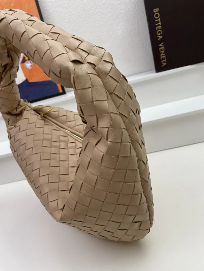 Bottega Veneta S03055 Beige Woven Top Handle Bag 36cm - Image 4