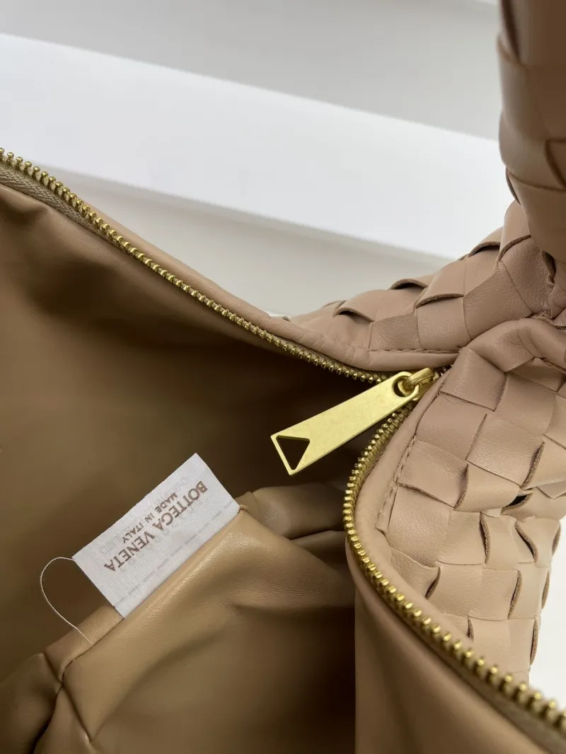 Bottega Veneta S03055 Beige Woven Top Handle Bag 36cm - Image 9