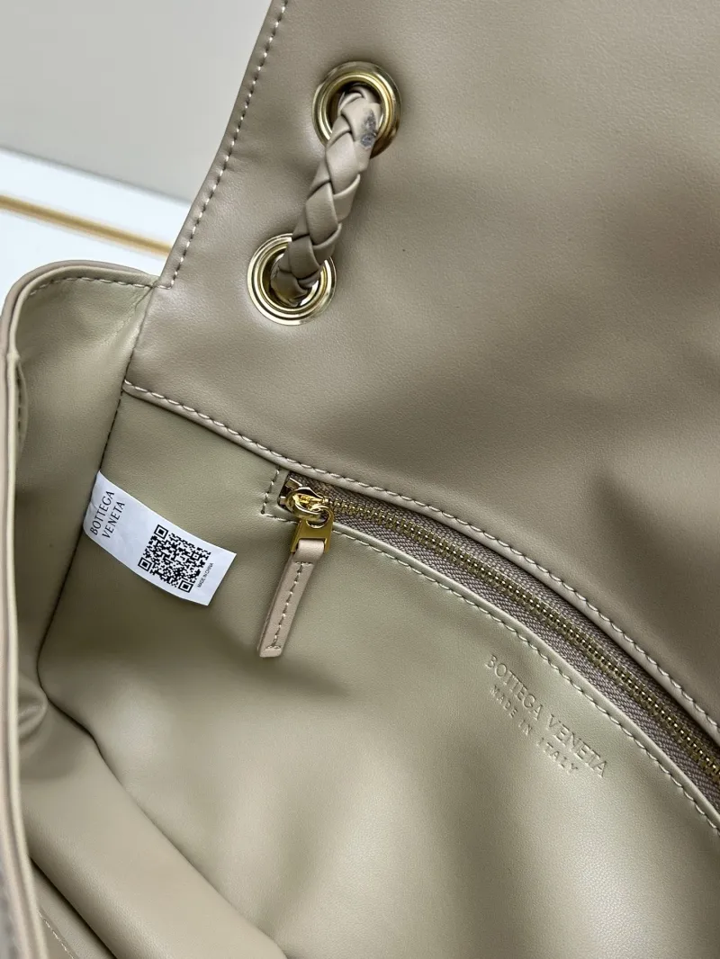 BV Beige Leather Top Handle Shoulder Bag 1H8918 - Image 8