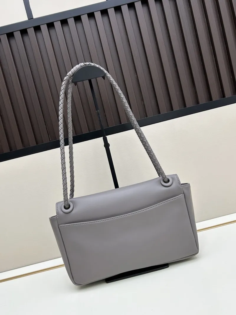 Alternative view of BV 1H8918 Gray Top Handle Bag