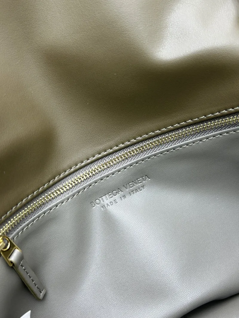 BV Dark Brown Top Handle Bag 224 - Image 6