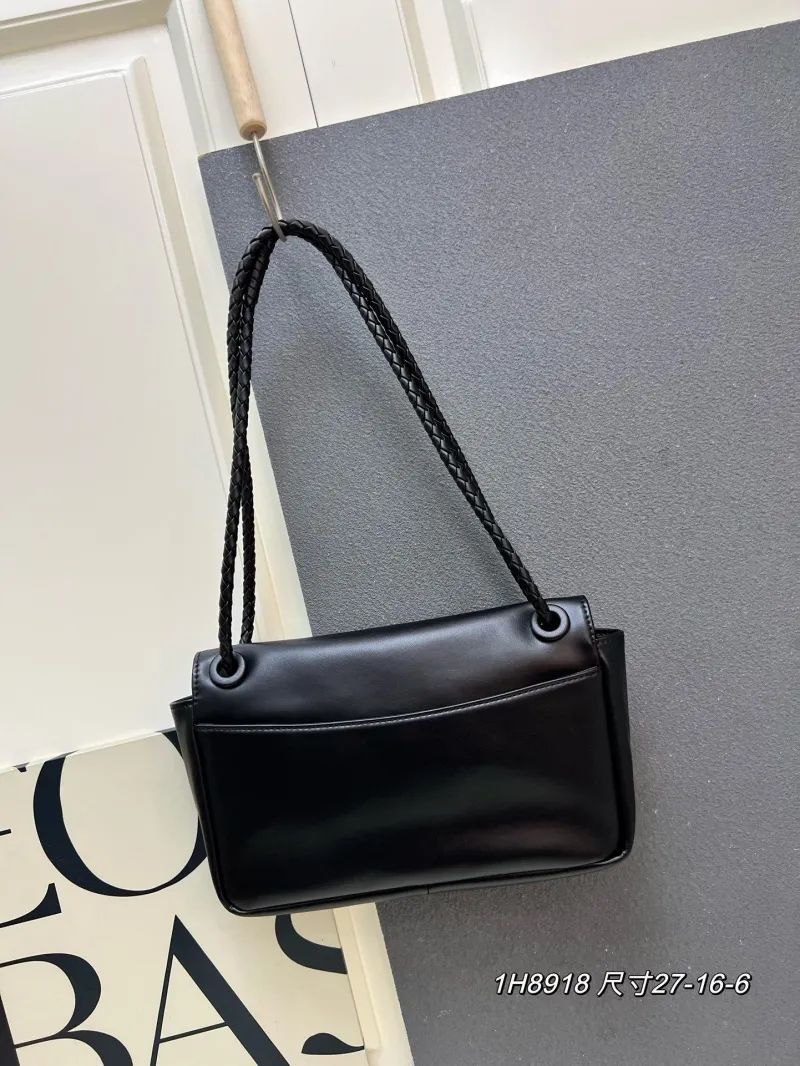 Alternative view of BV 1H8918 Black Leather Shoulder Bag