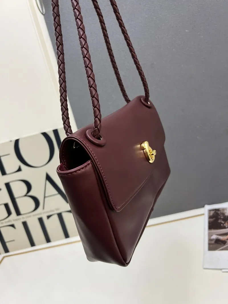Alternative view of BV Top Handle Bags-230