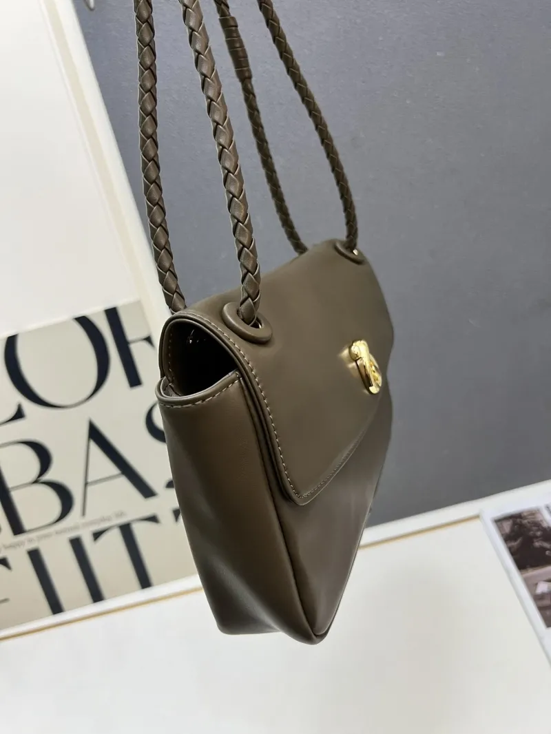 Alternative view of BV Top Handle Bags-234