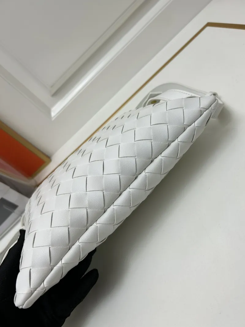 BV White Woven Top Handle Bag S07872 - Image 6