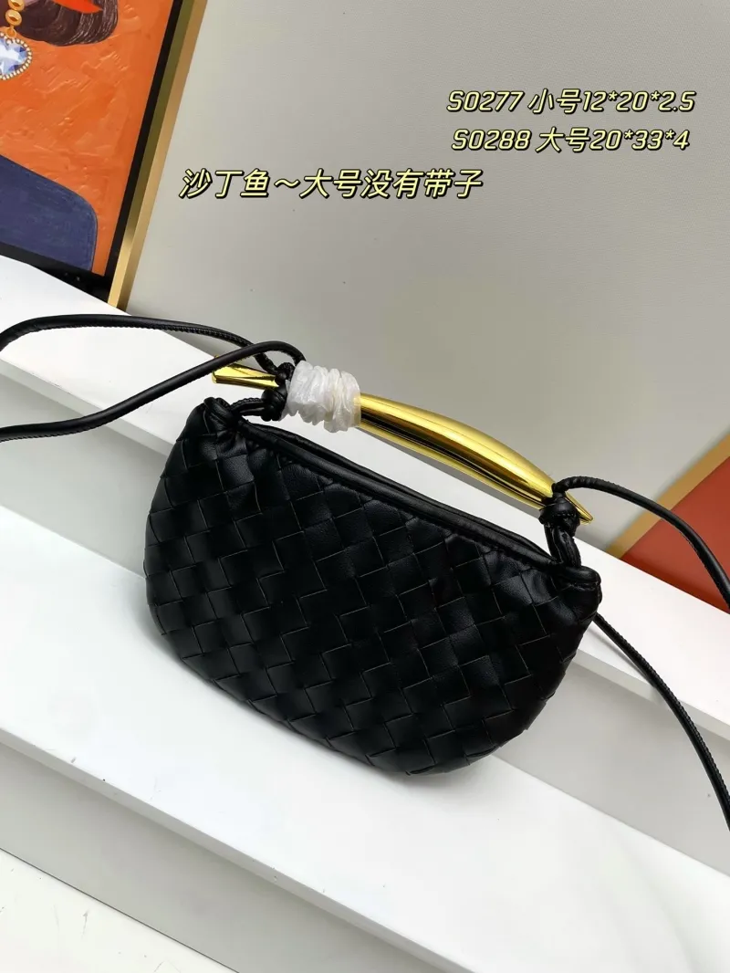 Alternative view of Black Woven Small Top Handle Crossbody Bag S0277