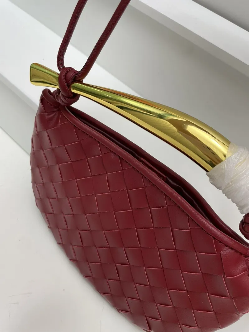 BV Red Woven Small Top Handle Bag S0277 - Image 5