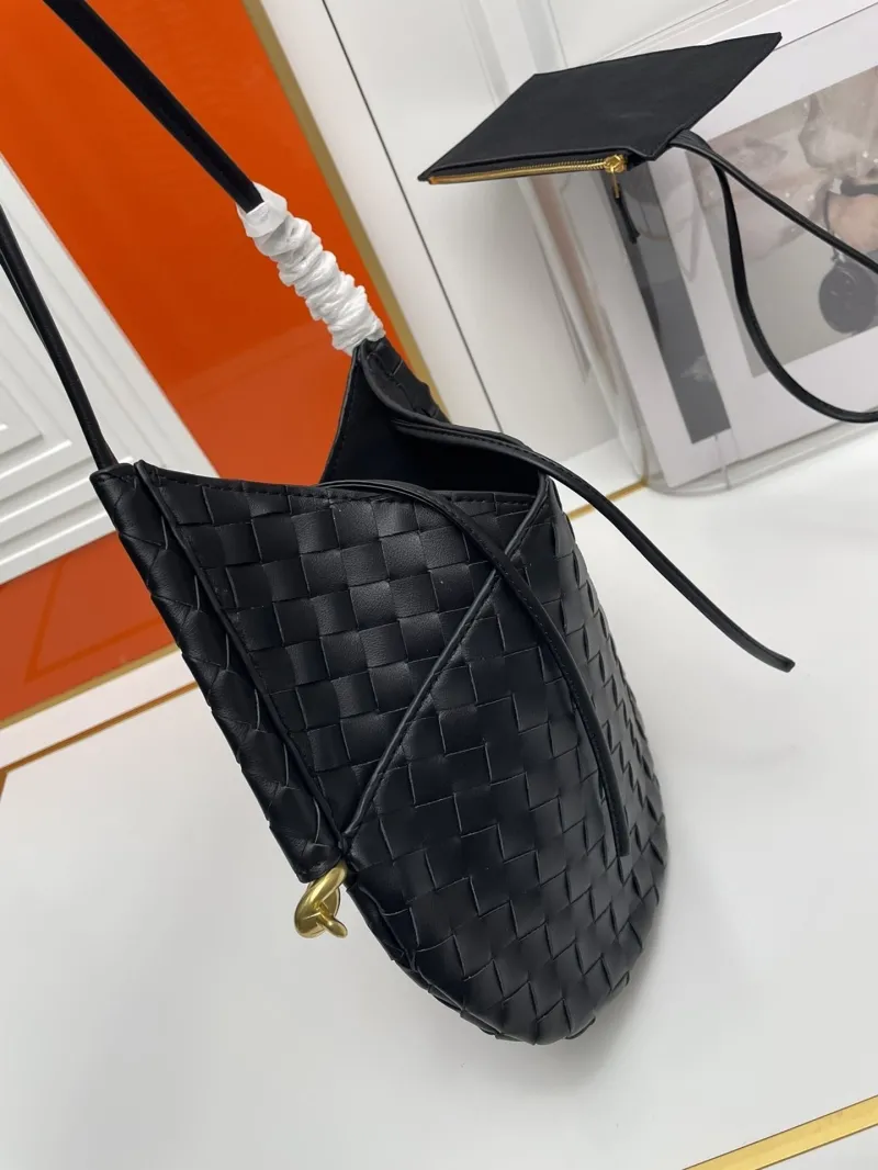 BV Black Woven Top Handle Bag S06006-1 - Image 3
