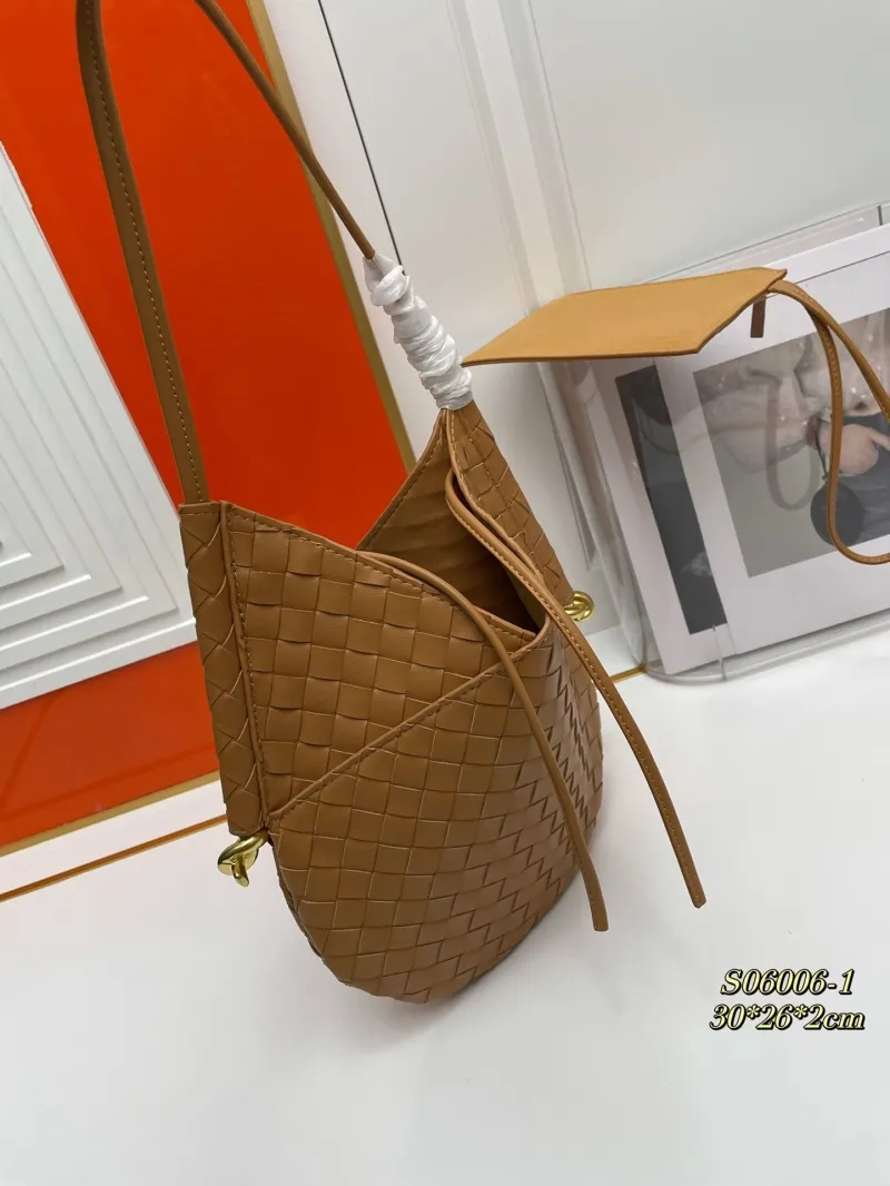 Alternative view of BV Brown Woven Leather Shoulder Bag S06006-1