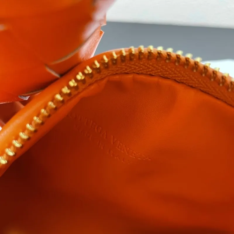 Bottega Veneta Orange Top Handle Bag S03055 - Image 9