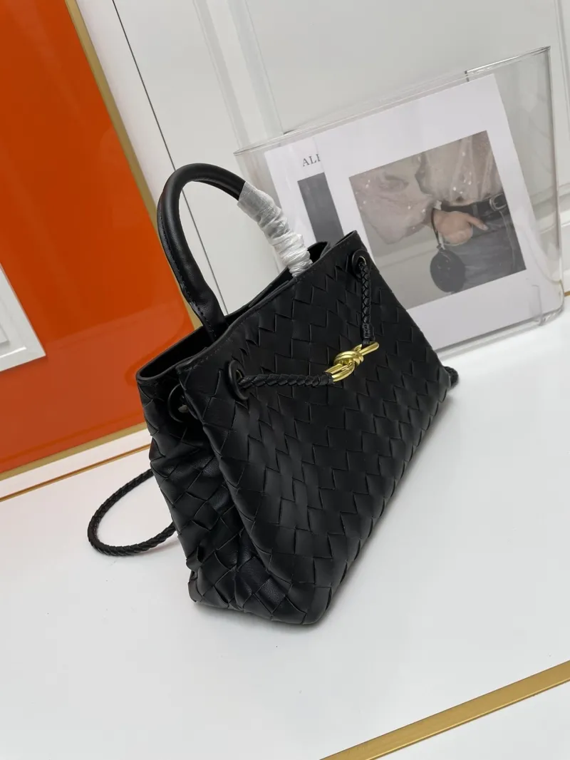 BV Small Black Woven Top Handle Handbag S05022 - Image 3