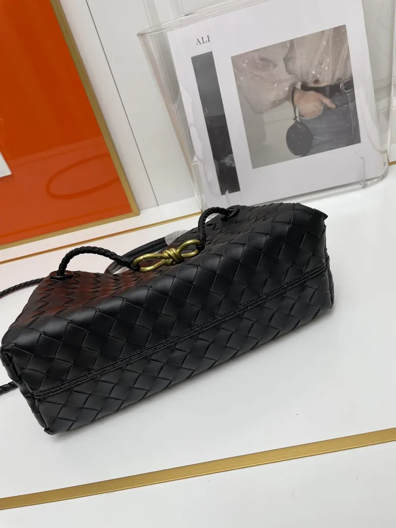 BV Small Black Woven Top Handle Handbag S05022 - Image 5