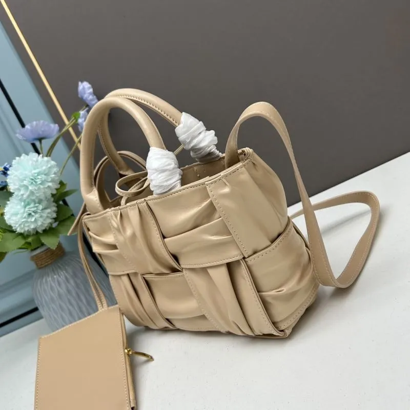 Alternative view of BV Top Handle Bags-417