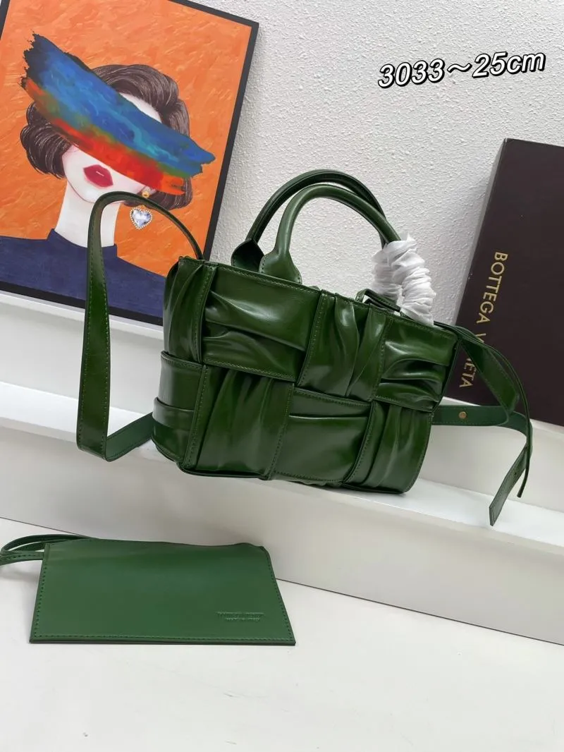 Alternative view of BV Top Handle Bags-428