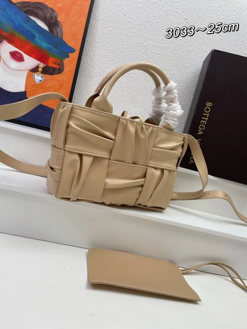 Alternative view of BV Top Handle Bags-430