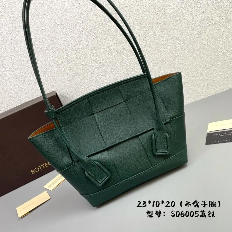 Alternative view of BV Handle Bags-11