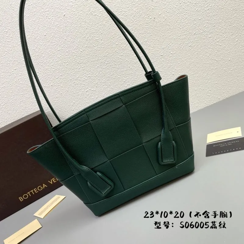 Bottega Veneta Dark Green Leather Tote Bag S06005 - Image 3