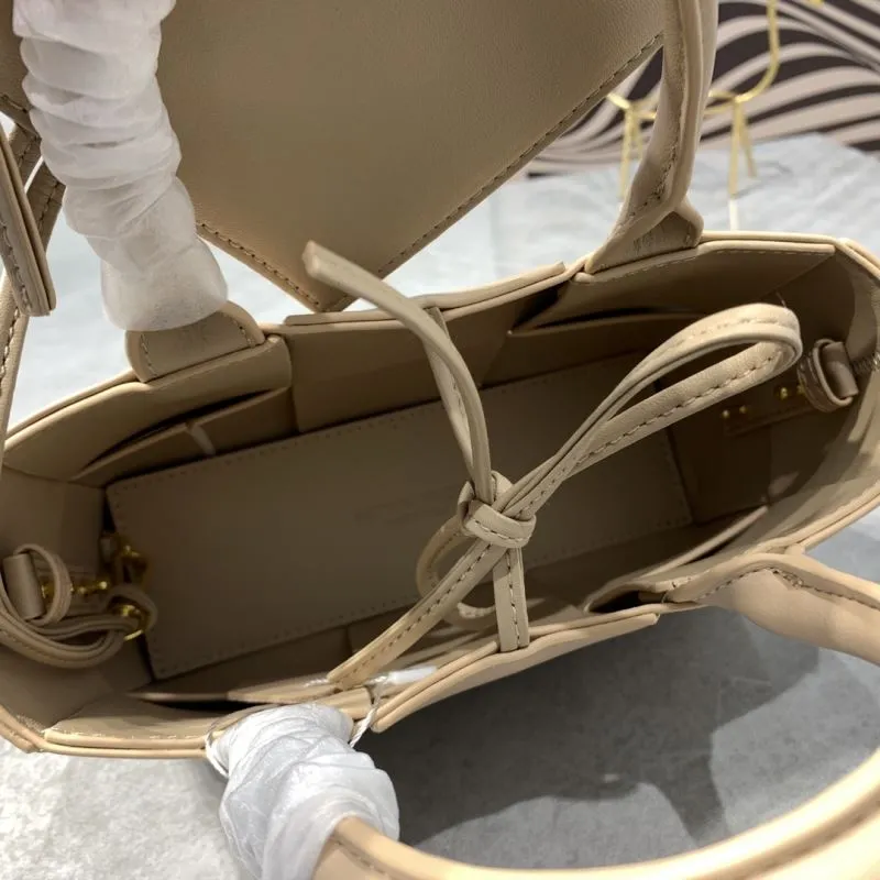 Bottega Veneta Beige Leather Tote Bag 9658 - Image 7