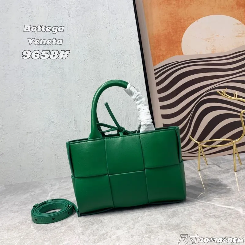 Bottega Veneta 9658 Green Leather Tote Bag - Image 3